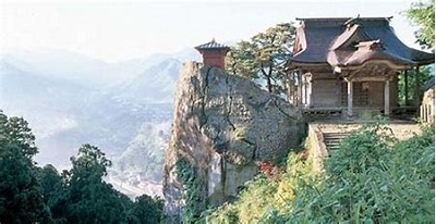 岩上の開山堂と納経堂 (002)